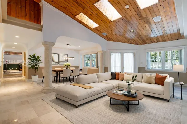 $1,149,999 | 15005 Southwest 148th Street, Miami, FL 33196