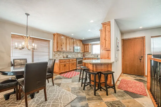 $400,000 | 62687 Huntington Vista Road, Unit 114, Mono Hot Springs, CA 93642