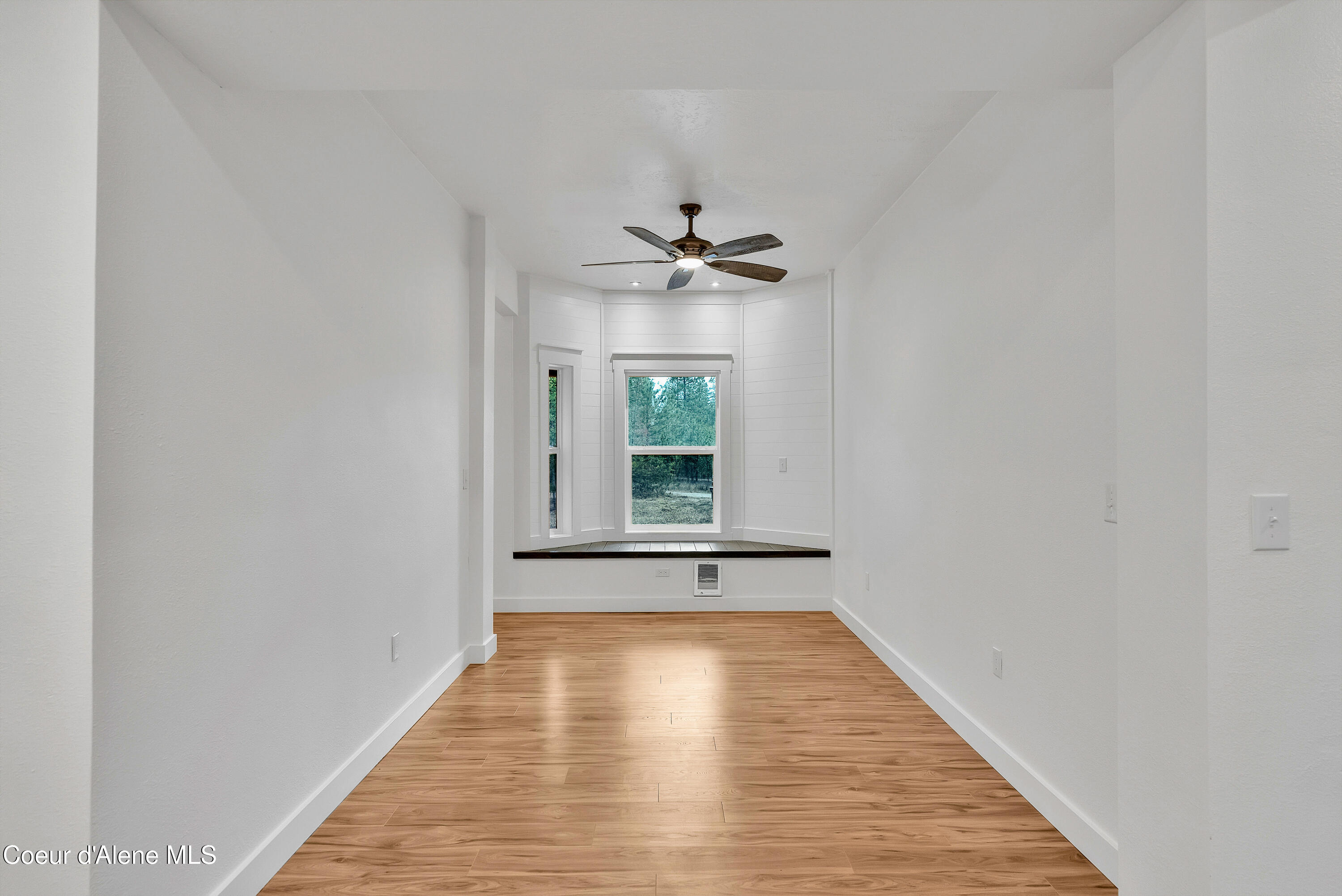 81 Angelina Way Oldtown, ID 83822 - Photo 14 of 69 7-print-SkyLight - Krystinak-13 (Dining