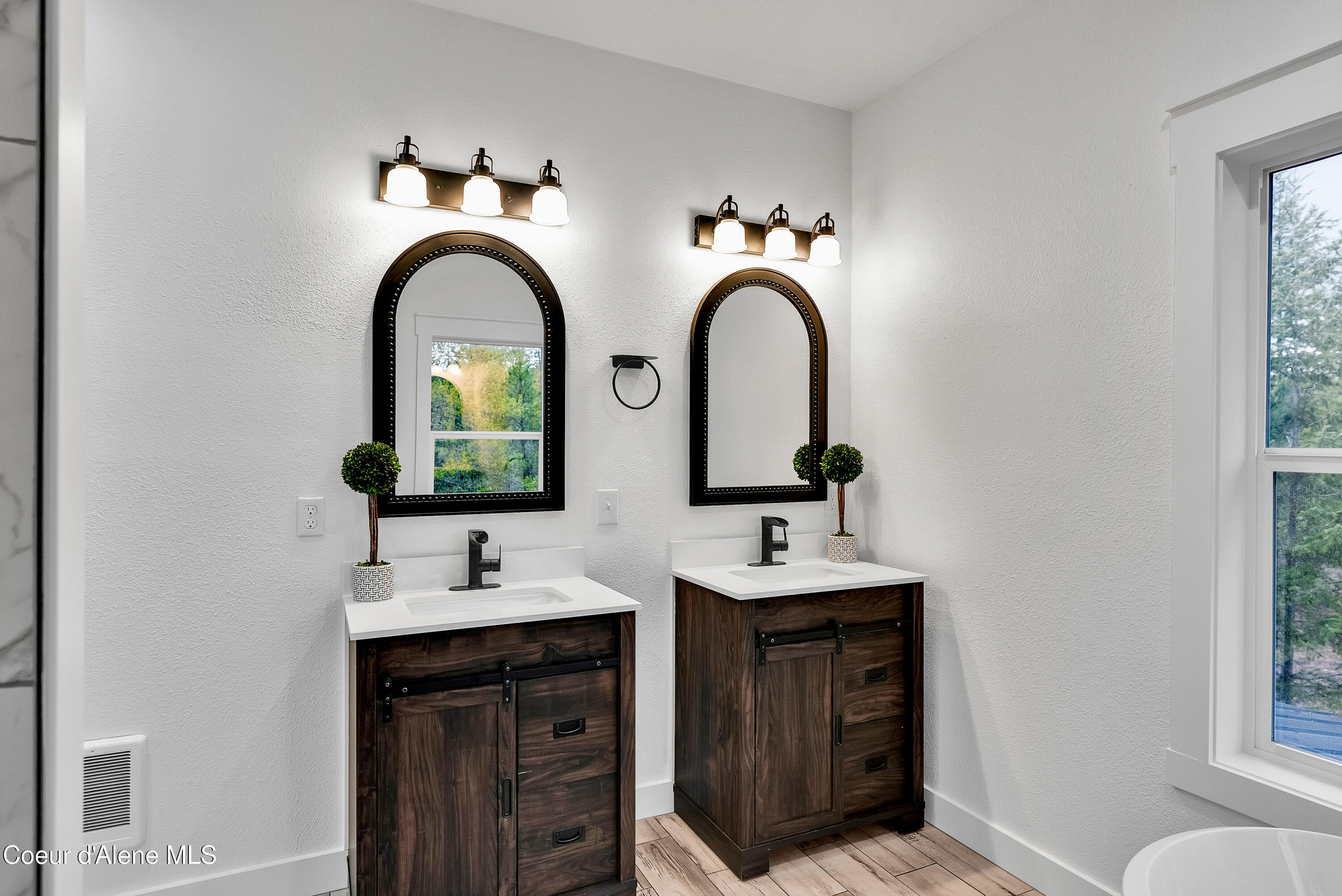 81 Angelina Way Oldtown, ID 83822 - Photo 24 of 69 31-print-SkyLight - Krystinak-35