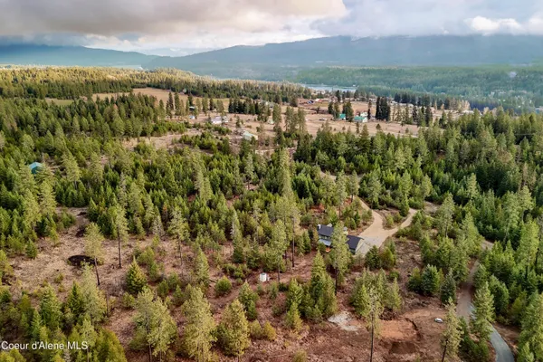 $795,000 | 81 Angelina Way, Oldtown, ID 83822