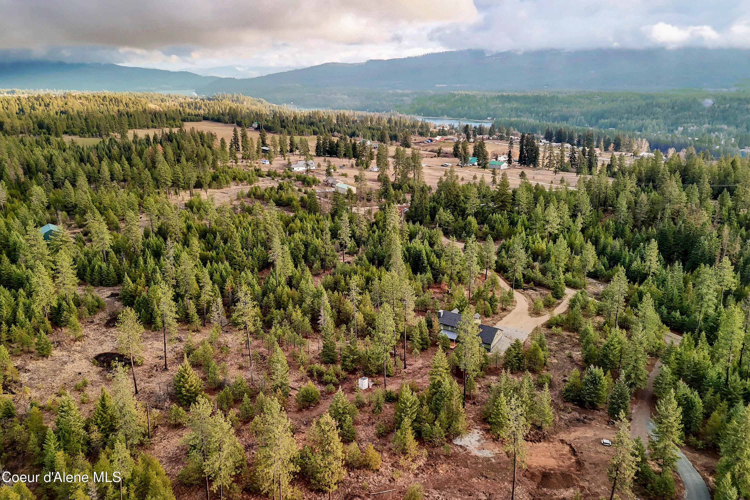 81 Angelina Way Oldtown, ID 83822 - Photo 54 of 69 64-print-SkyLight - Krystinak-64