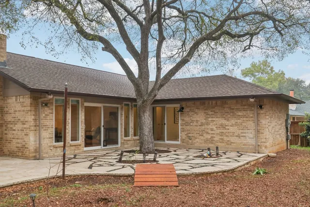$619,000 | 2505 Comburg Castle Way, Austin, TX 78748
