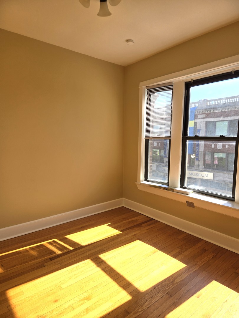 5208 North Clark Street, Unit 3 Chicago, IL 60640 - Photo 9 of 15
