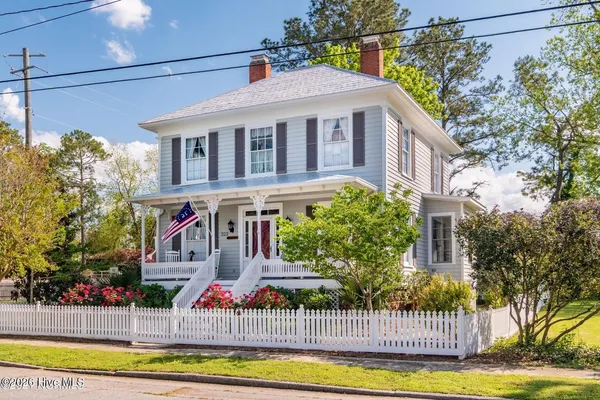 $645,000 | 323 East 2nd Street, Washington, NC 27889