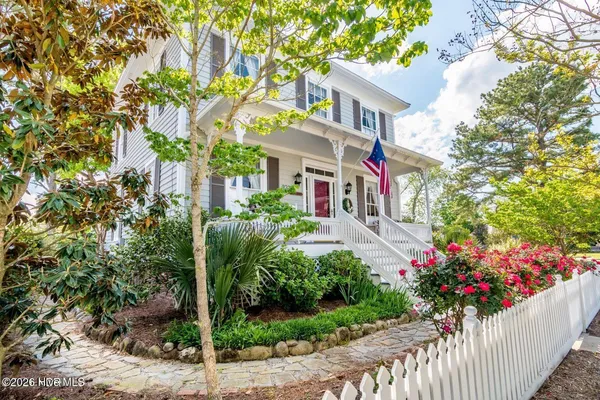 $645,000 | 323 East 2nd Street, Washington, NC 27889