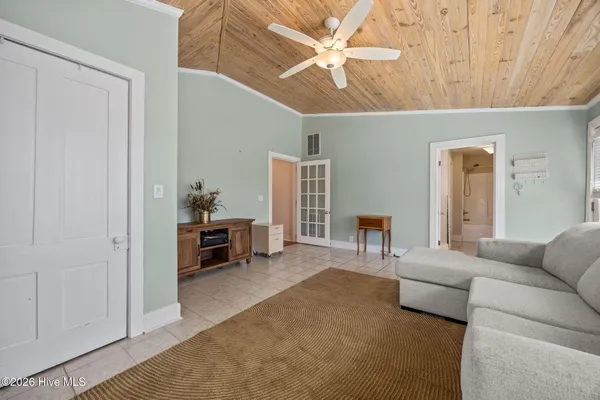 $645,000 | 323 East 2nd Street, Washington, NC 27889