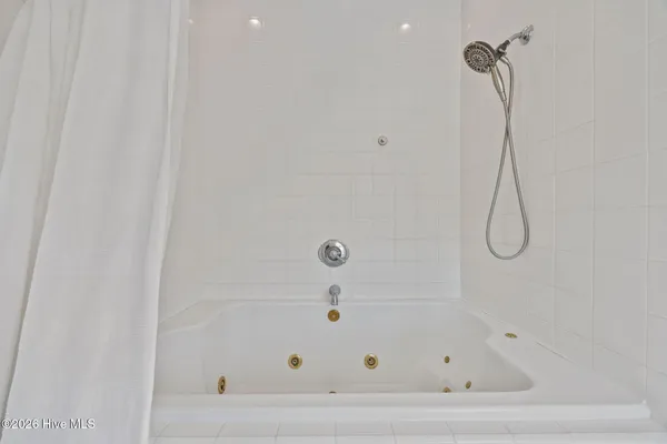 $645,000 | 323 East 2nd Street, Washington, NC 27889