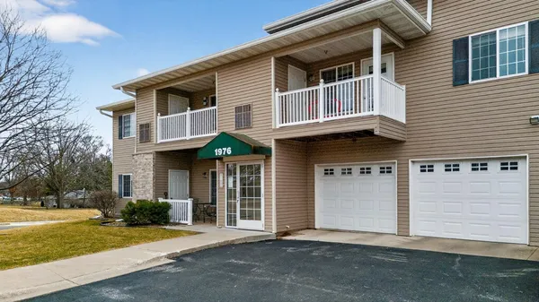 $185,000 | 1976 29th Place Northwest, Unit 104, Rochester, MN 55901