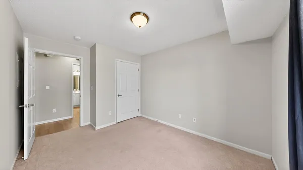 $185,000 | 1976 29th Place Northwest, Unit 104, Rochester, MN 55901