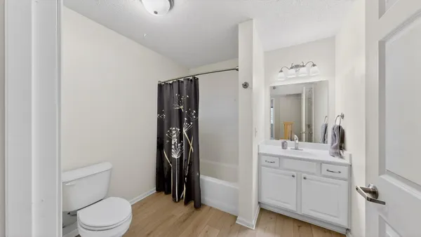 $185,000 | 1976 29th Place Northwest, Unit 104, Rochester, MN 55901