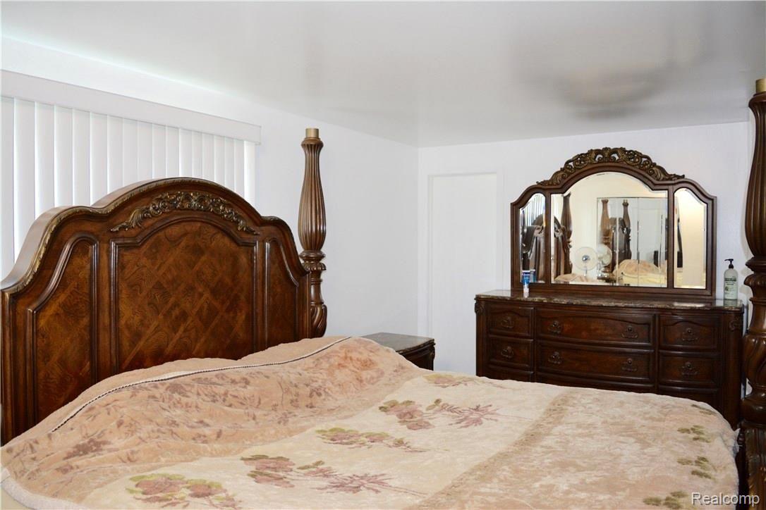 35836 Shell Drive Sterling Heights, MI 48310 - Photo 13 of 19 DSC_0128.jpg