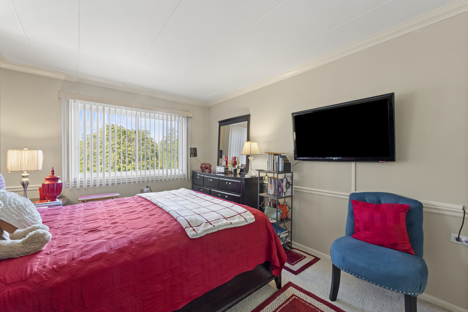 940 Holbrook Road, Unit 2C Homewood, IL 60430 - Photo 6 of 13 Gallery Image 6