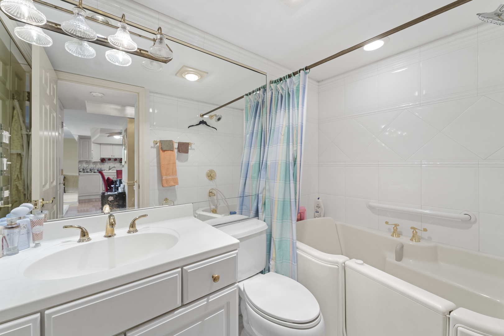 940 Holbrook Road, Unit 2C Homewood, IL 60430 - Photo 8 of 13 Gallery Image 8
