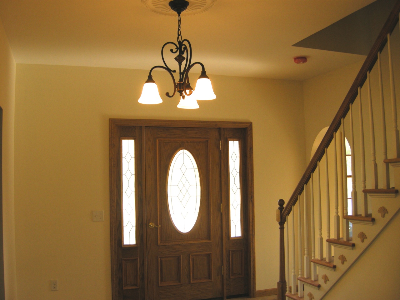 314 Dalton Division Road Pittsfield, MA 01201 - Photo 2 of 14 Entryway