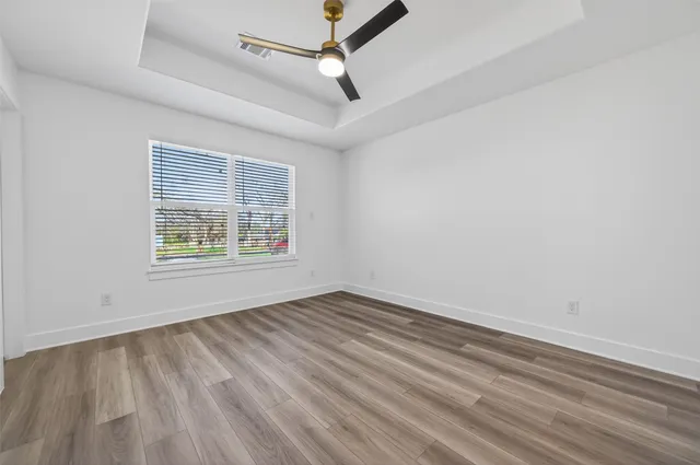 $320,000 | 512 West Jefferson Street, Brenham, TX 77833