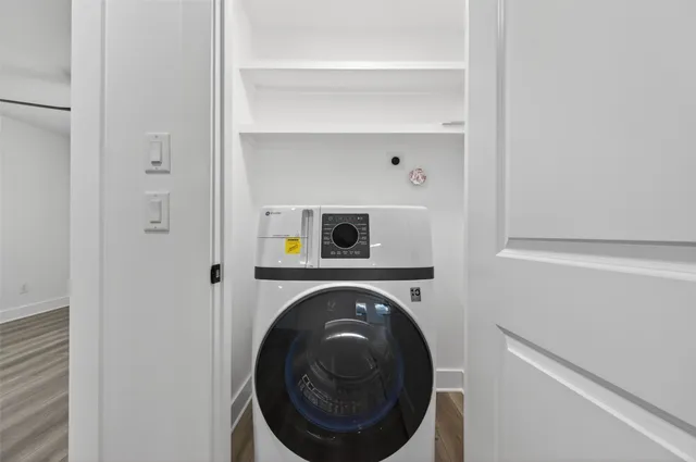 $320,000 | 512 West Jefferson Street, Brenham, TX 77833