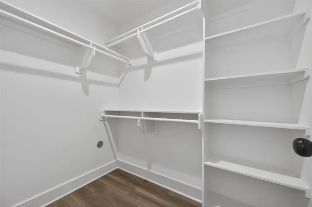 $320,000 | 512 West Jefferson Street, Brenham, TX 77833