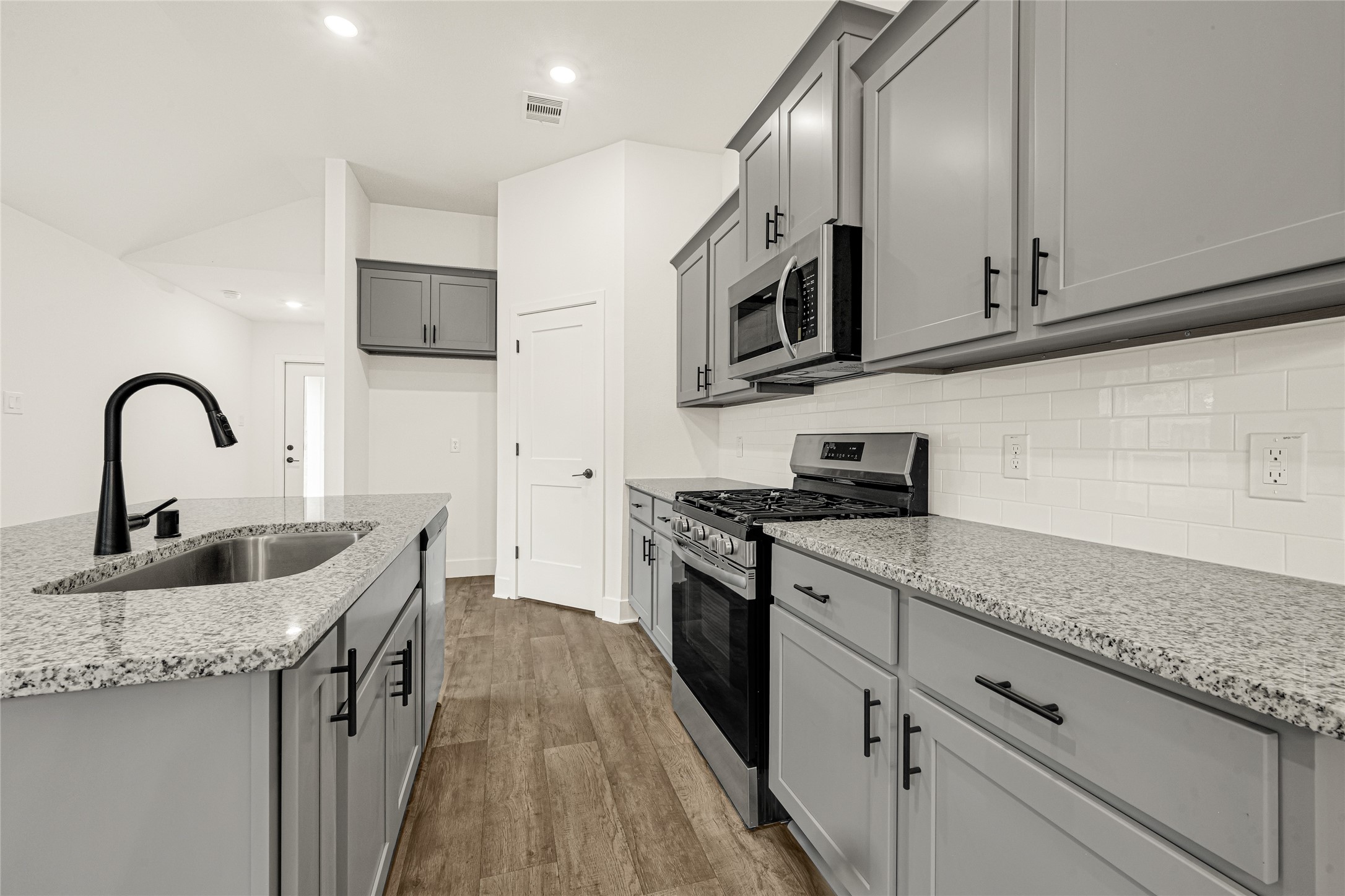 9348 Hard Rock Road Conroe, TX 77303 - Photo 11 of 22 Kitchen Area