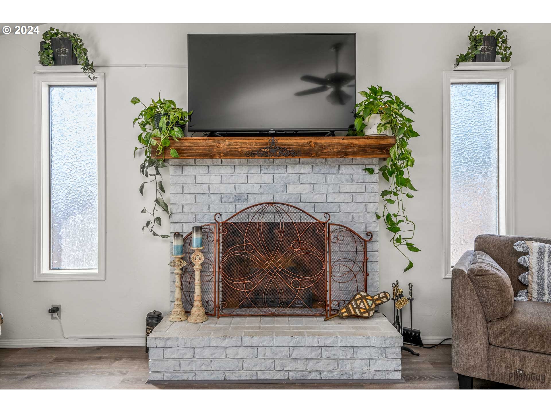 666 56th Street Springfield, OR 97478 - Photo 6 of 31 a living room with furniture and a fireplace