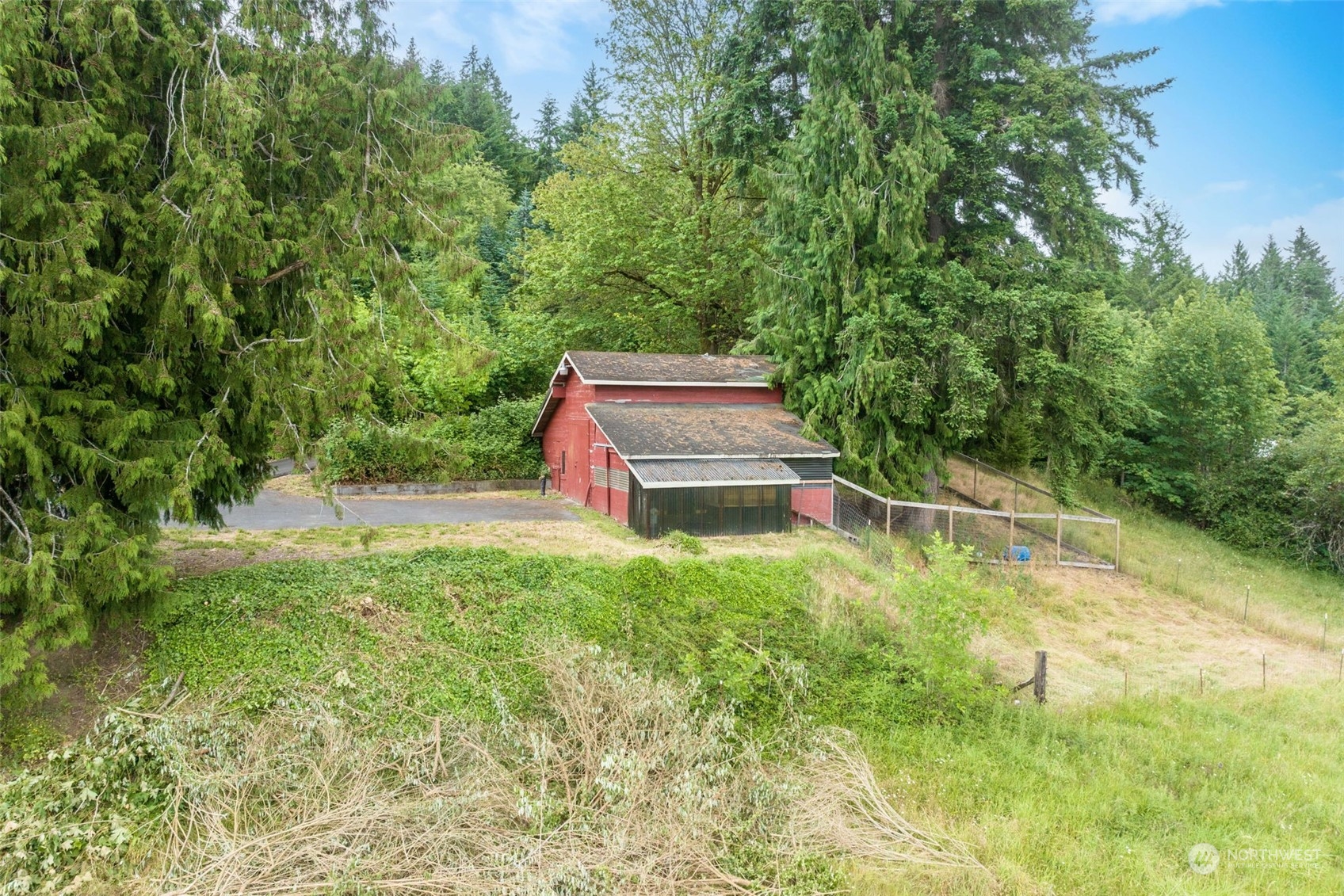 10546 Tilley Road Southwest Olympia, WA 98501 - Photo 33 of 40 Gallery Image 33