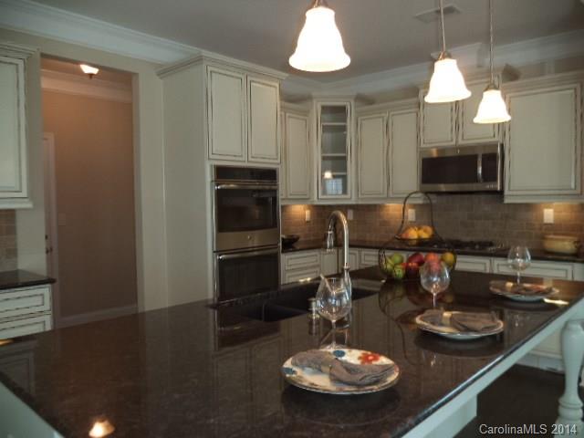 870 Solandra Way, Unit 679 Tega Cay, SC 29708 - Photo 2 of 20 Gallery Image 2
