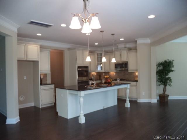 870 Solandra Way, Unit 679 Tega Cay, SC 29708 - Photo 3 of 20 Gallery Image 3