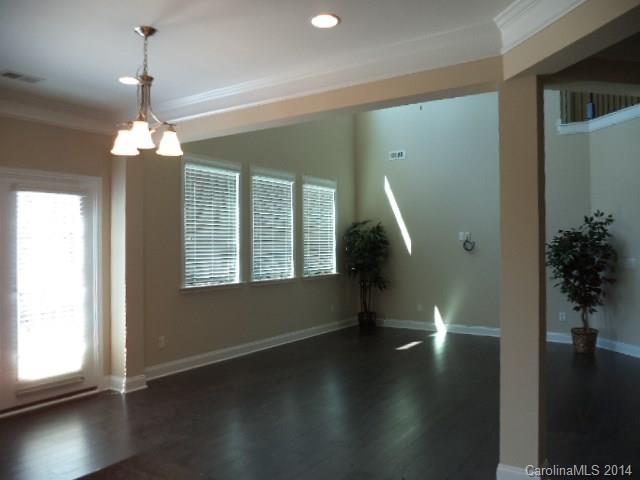 870 Solandra Way, Unit 679 Tega Cay, SC 29708 - Photo 4 of 20 Gallery Image 4
