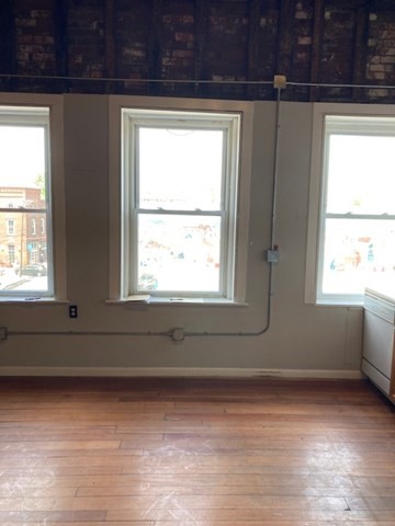 243 Main Street, Unit 6 Northampton, MA 01060 - Photo 3 of 11 Gallery Image 3