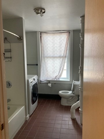 243 Main Street, Unit 6 Northampton, MA 01060 - Photo 5 of 11 Gallery Image 5