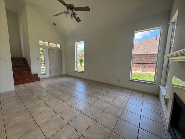 $2,000 | 6810 Creek Village Drive, Katy, TX 77449