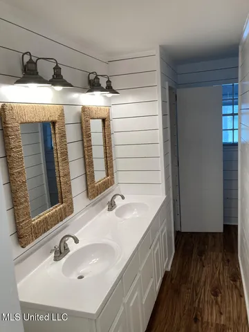 $425,000 | 205 Snow Lake Drive, Ashland, MS 38603