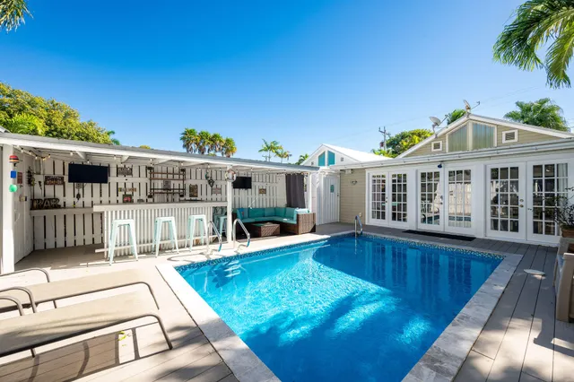 $1,400,000 | 515 Petronia Street, Key West, FL 33040