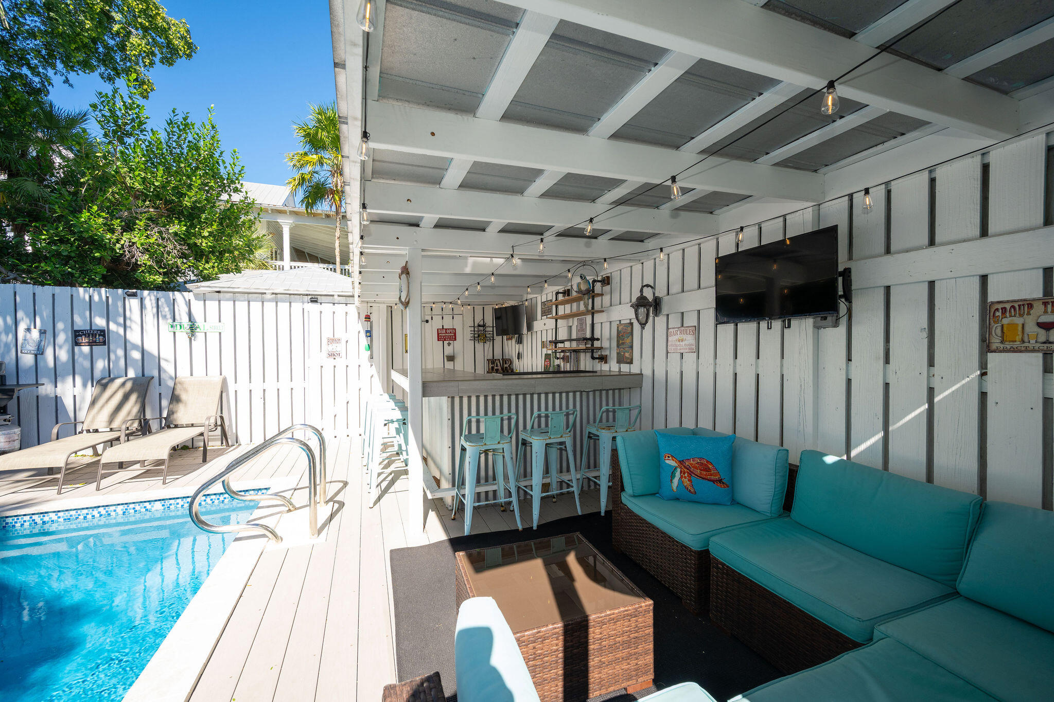 515 Petronia Street Key West, FL 33040 - Photo 36 of 39 NDP_4088