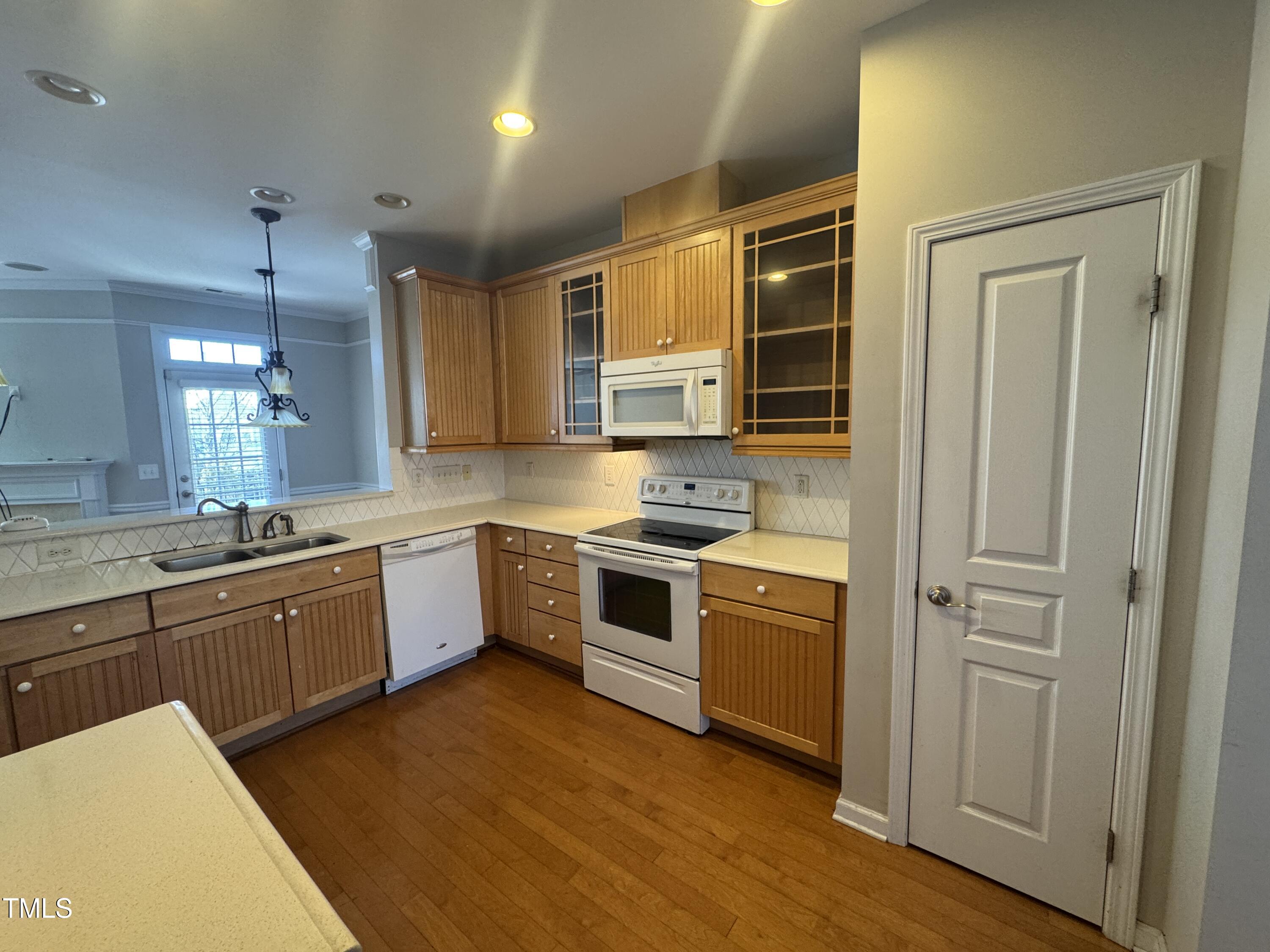9204 Wooden Road Raleigh, NC 27617 - Photo 9 of 20 IMG_9274