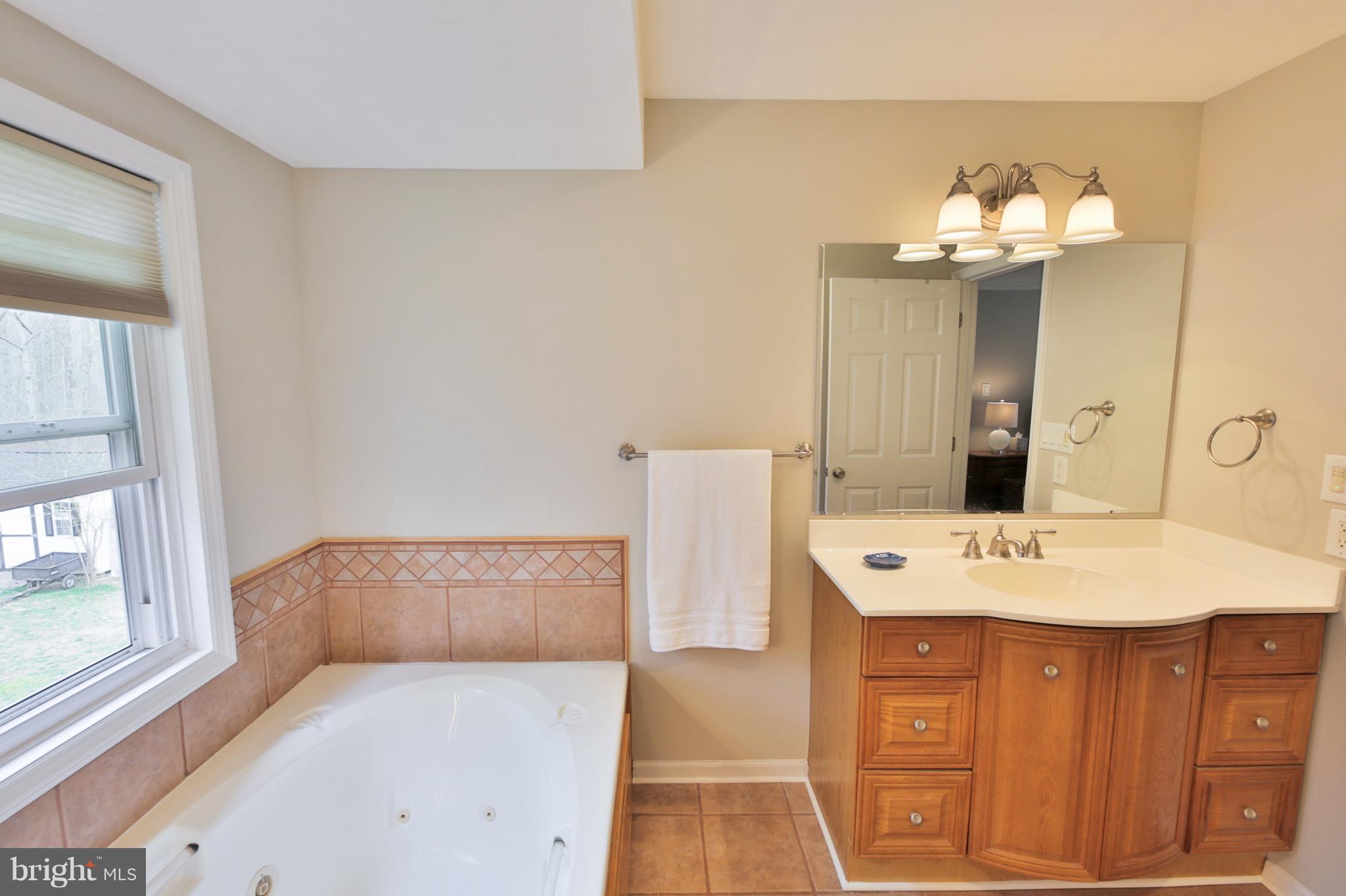 4230 Camp Kaufmann Road Huntingtown, MD 20639 - Photo 14 of 26 Bath (Master)