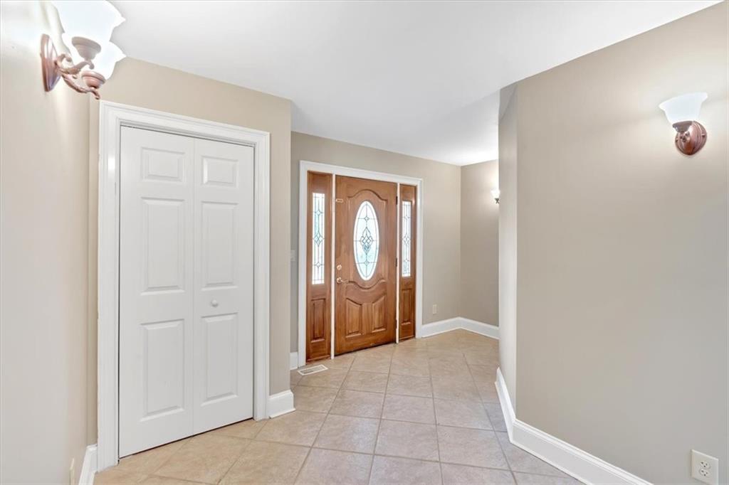 2 Stonebrook Drive Rome, GA 30165 - Photo 11 of 44 a view of an entryway with wooden floor