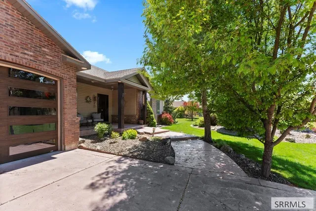 $988,000 | 1595 North 760 East, Shelley, ID 83274