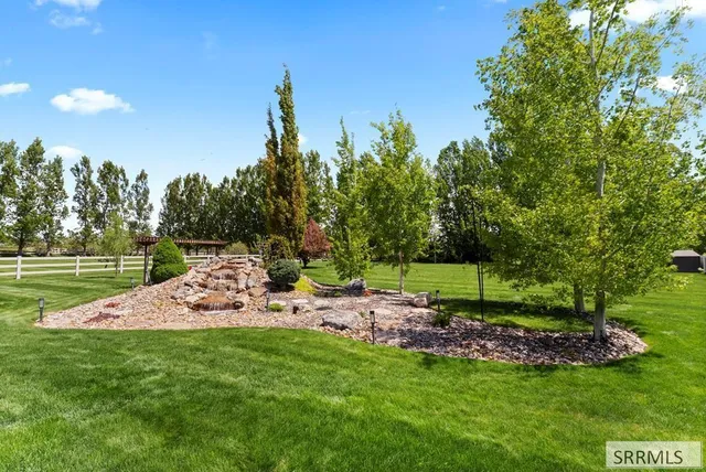 $988,000 | 1595 North 760 East, Shelley, ID 83274