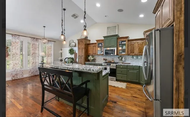 $988,000 | 1595 North 760 East, Shelley, ID 83274