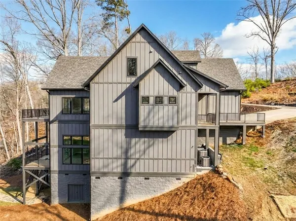 $1,670,000 | 478 Kensington Circle, Seneca, SC 29672