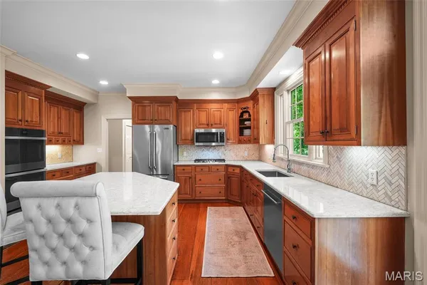 $1,499,000 | 7 Flynn Forest Lane, Glendale, MO 63122