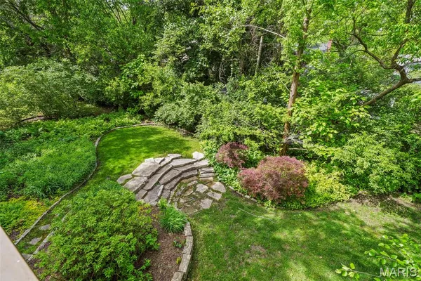 $1,499,000 | 7 Flynn Forest Lane, Glendale, MO 63122