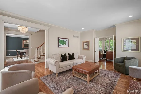 $1,499,000 | 7 Flynn Forest Lane, Glendale, MO 63122