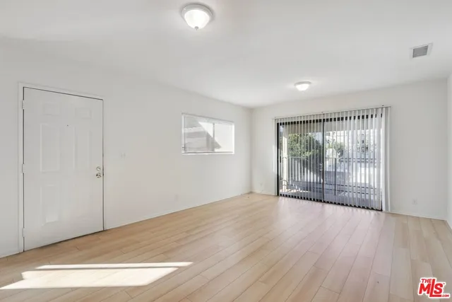 $2,495 | 5429 Troost Avenue, Unit 4, Valley Village, CA 91601