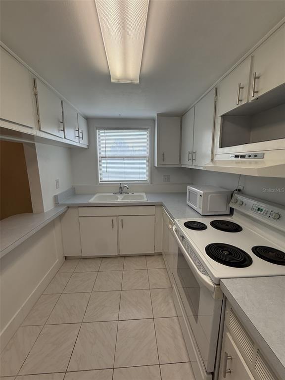 7701 Starkey Road, Unit 239 Seminole, FL 33777 - Photo 2 of 14