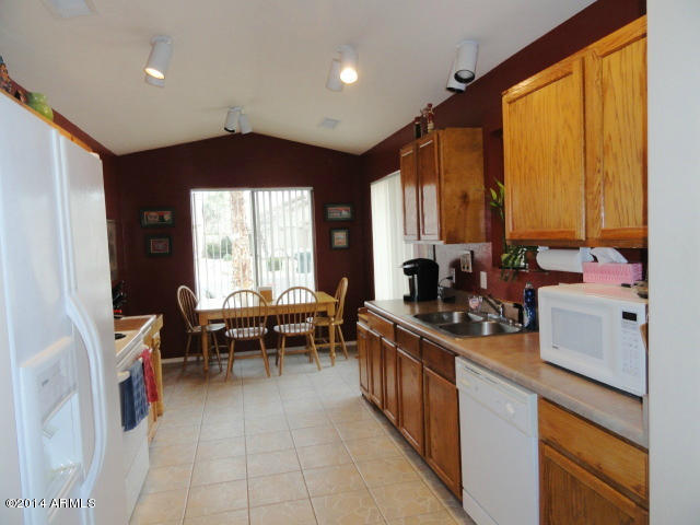 13005 West Bloomfield Road El Mirage, AZ 85335 - Photo 5 of 14 KITCHEN