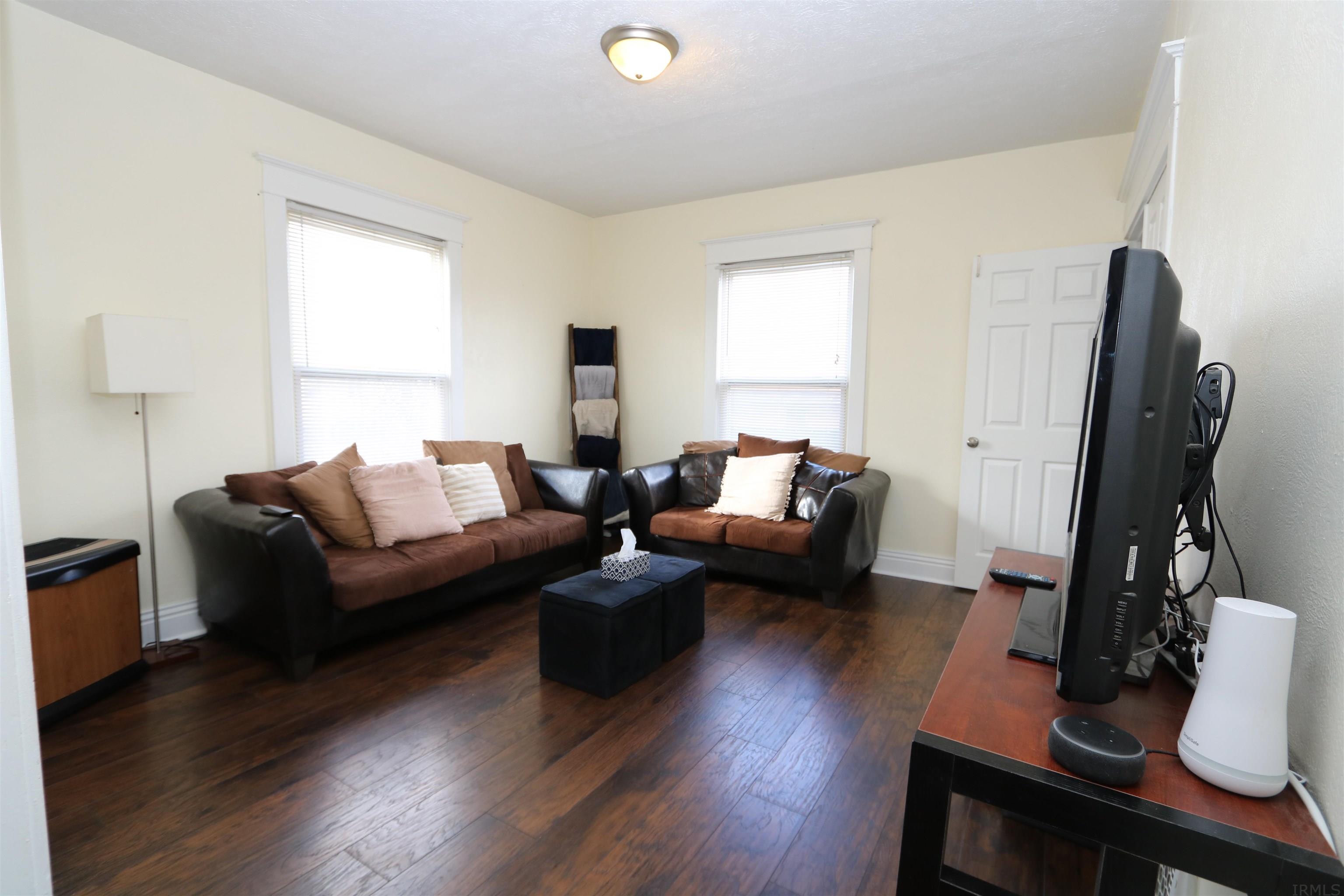 910 East 4th Street Mishawaka, IN 46544 - Photo 2 of 17