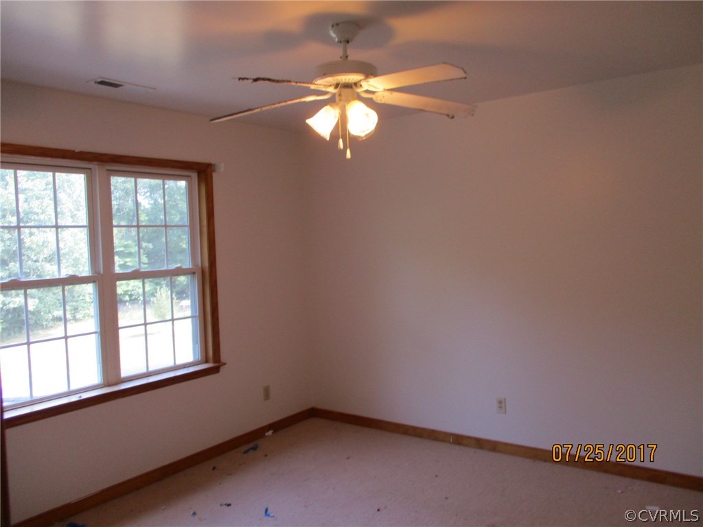 2318 Cox Road Wilsons, VA 23894 - Photo 18 of 31