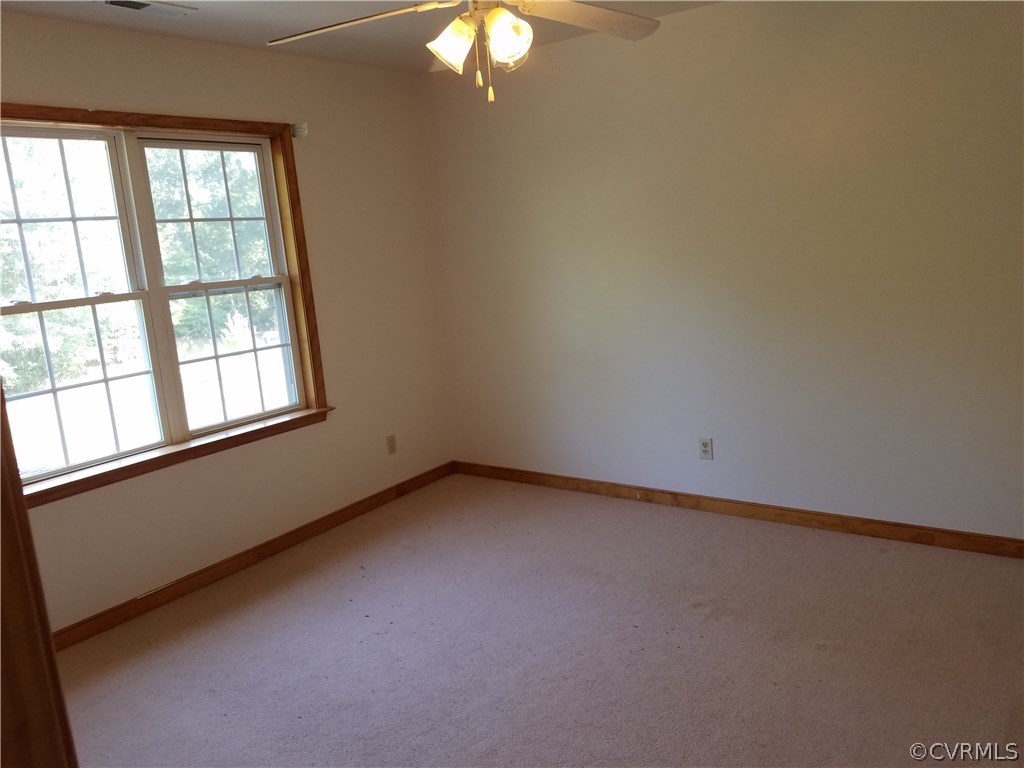 2318 Cox Road Wilsons, VA 23894 - Photo 23 of 31